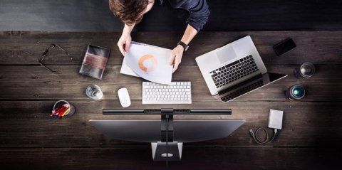 Benq | ScreenBar e-Reading LED Task Lamp | 9H.W42QD.WP1 | 320 lm | 5 W | 2700-6500 K | 50000 h | Lampa LED | 5 V | 0,53 kg Benq | ScreenBar e-Reading LED Task Lamp | 9H.W42QD.WP1 | 320 lm | 5 W | 2700-6500 K | 50000 h | Lampa LED | 5 V | 0,53 kg