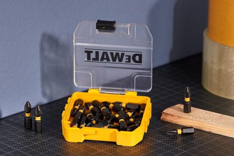 DEWALT DT70555T-QZ Extreme FLEXTORQ 25pc Set PH2 25mm in Small Bulk Storage Case DEWALT DT70555T-QZ Extreme FLEXTORQ 25pc Set PH2 25mm in Small Bulk Storage Case