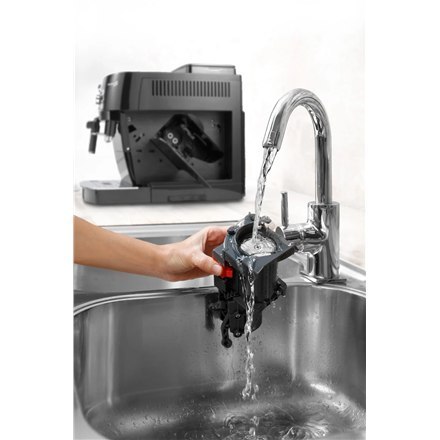 Delonghi | Ekspres do kawy | ECAM22.112.B Magnifica S | Ciśnienie pompy 15 bar | Wbudowany spieniacz do mleka | Automatyczny | 1 Delonghi | Ekspres do kawy | ECAM22.112.B Magnifica S | Ciśnienie pompy 15 bar | Wbudowany spieniacz do mleka | Automatyczny | 1