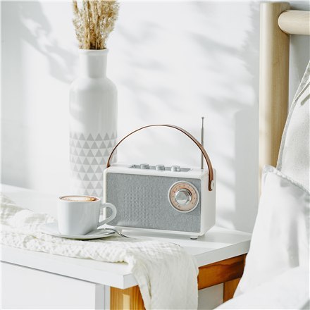 Głośnik z radiem | CR 1902 W | 5 W | Bluetooth | Biały | Połączenie bezprzewodowe Głośnik z radiem | CR 1902 W | 5 W | Bluetooth | Biały | Połączenie bezprzewodowe