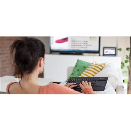Logitech | K400 Plus | Klawiatura z gładzikiem | Bezprzewodowa | NL | Czarna | Port USB | 380 g Logitech | K400 Plus | Klawiatura z gładzikiem | Bezprzewodowa | NL | Czarna | Port USB | 380 g