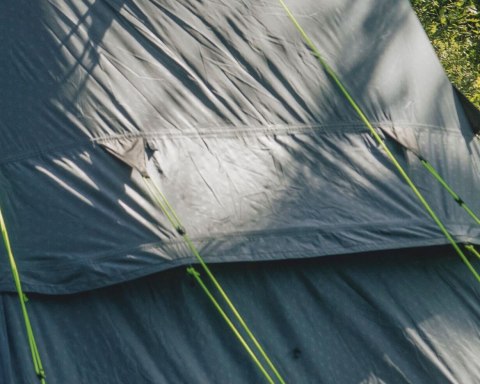 Outwell Earth 5 Plus Two room Tunnet Tent for 5 persons, Green, Grey | Outwell Outwell Earth 5 Plus Two room Tunnet Tent for 5 persons, Green, Grey | Outwell