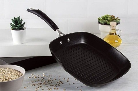 PATELNIA GRILLOWA TYTANOWA 28cm BERLINGER HAUS BLACK PROFESSIONAL LINE BH-6130 PATELNIA GRILLOWA TYTANOWA 28cm BERLINGER HAUS BLACK PROFESSIONAL LINE BH-6130
