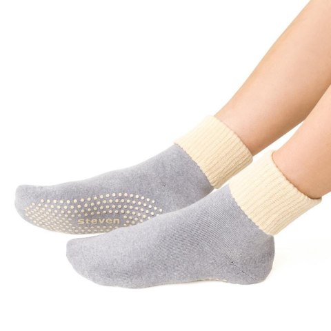 SKARPETY DAMSKIE FROTTE ABS 126 STEVEN SKARPETY DAMSKIE FROTTE ABS 126 STEVEN